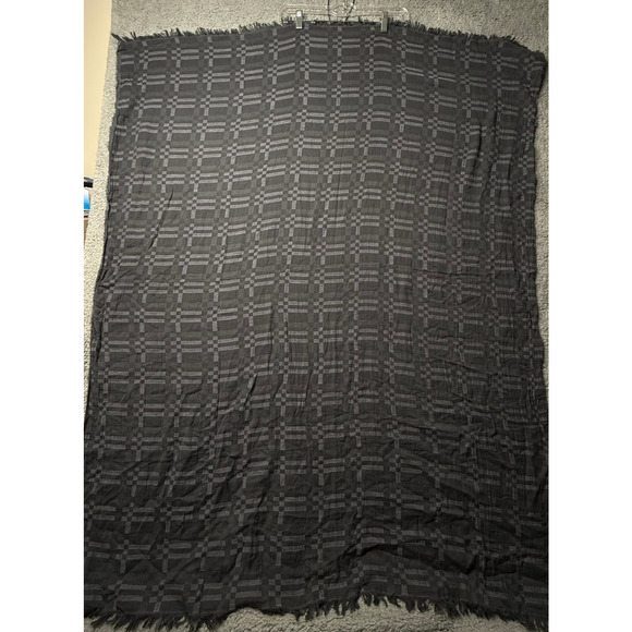 Universal Threads Scarf Women's Large Square Dark Gray Geometric - Picture 1 of 8